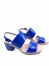 Load image into Gallery viewer, ROGER VIVIER Size 8 Blue Patent Leather Sandals
