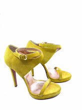 Load image into Gallery viewer, VIKTOR & ROLF Size 9.5 Yellow Suede Sandals
