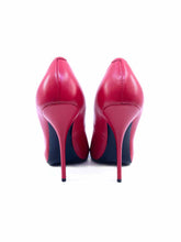 Load image into Gallery viewer, GIUSEPPE ZANOTTI Size 7 Red Leather Solid Pumps