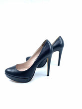 Load image into Gallery viewer, MIU MIU Leather Pumps | 6.5
