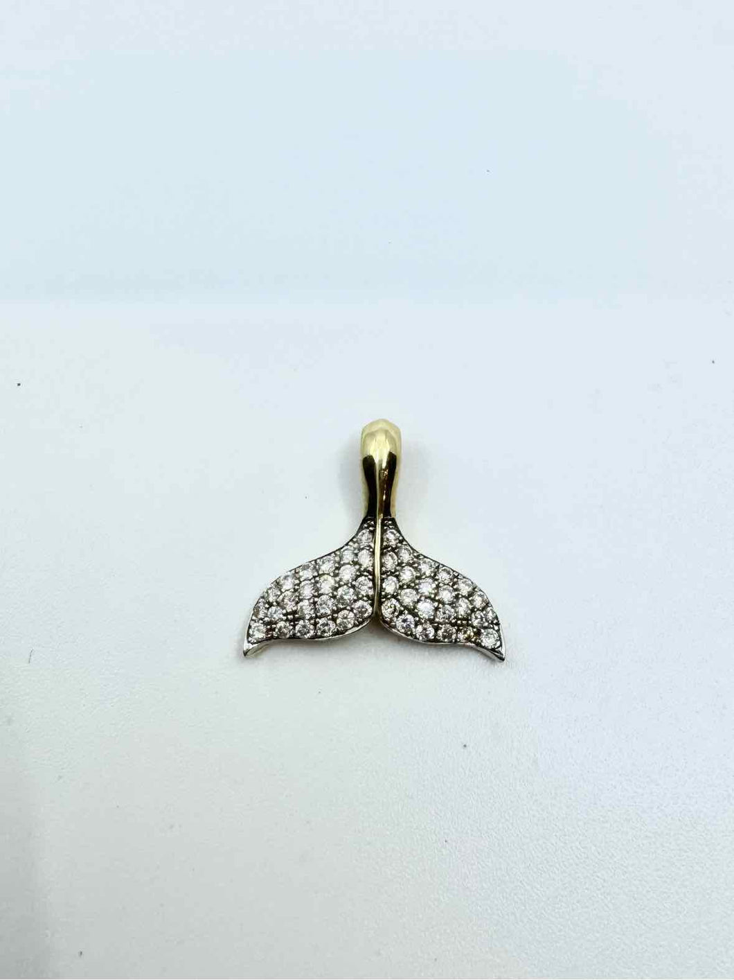 NA HOKU 14K Gold Diamond Whale Tail Pendant