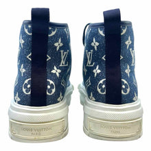 Load image into Gallery viewer, LOUIS VUITTON Size 8 Blue, white Denim Monogram Sneakers
