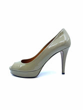 Load image into Gallery viewer, GUCCI Taupe Patent Leather Pumps Size 8
