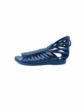 Load image into Gallery viewer, BOTTEGA VENETA Size 6 Black Leather Sandals
