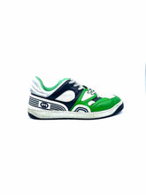 Load image into Gallery viewer, GUCCI Size 5 Black, Green, White Sneakers
