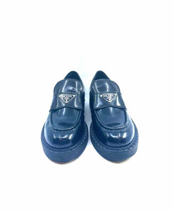 PRADA Size 40 Black Leather Loafers