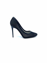 Load image into Gallery viewer, JIMMY CHOO Size 7.5 Black Mesh Solid Pumps
