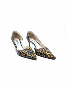 PRADA Size 9 Brown, Camel Patent Leather Solid Pumps