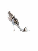 Load image into Gallery viewer, SOPHIA WEBSTER Size 9 Rose Sandals

