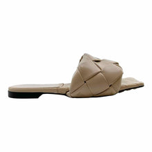 Load image into Gallery viewer, BOTTEGA VENETA Lido Leather Slide | 9
