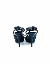 Load image into Gallery viewer, VALENTINO Size 8 Black Leather Pumps
