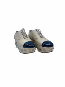 CHANEL Size 7.5 Beige, Black Patent Leather Oxfords
