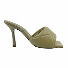 Load image into Gallery viewer, BOTTEGA VENETA Leather Sandals | 7
