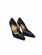 Load image into Gallery viewer, MANOLO BLAHNIK Size 8.5 Bronze Lizard Pumps
