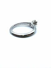 Load image into Gallery viewer, TIFFANY &amp; CO Platinum Ring
