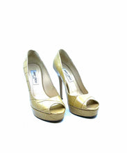 Load image into Gallery viewer, JIMMY CHOO Size 7 Beige Pumps
