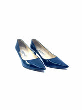 Load image into Gallery viewer, JIMMY CHOO Size 7.5 Pumps
