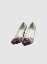 Load image into Gallery viewer, PRADA Size 9 Red, Beige Canvas Crocodile Solid Pumps
