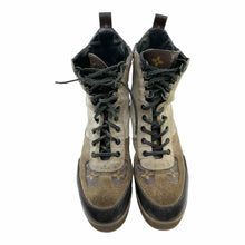 Load image into Gallery viewer, LOUIS VUITTON Laureate Tall Boot | 7
