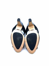 Load image into Gallery viewer, SARAH FLINT Size 8.5 Black Suede Leather Solid Sandals
