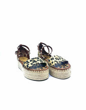 Load image into Gallery viewer, VALENTINO GARAVANI Size 9 Beige Leopard Sandals
