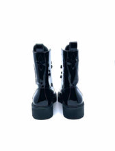 Load image into Gallery viewer, LOUIS VUITTON Size 8 Black Patent Leather Ankle Boot
