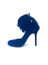 Load image into Gallery viewer, SERGIO ROSSI Size 9 Navy Velvet Pumps
