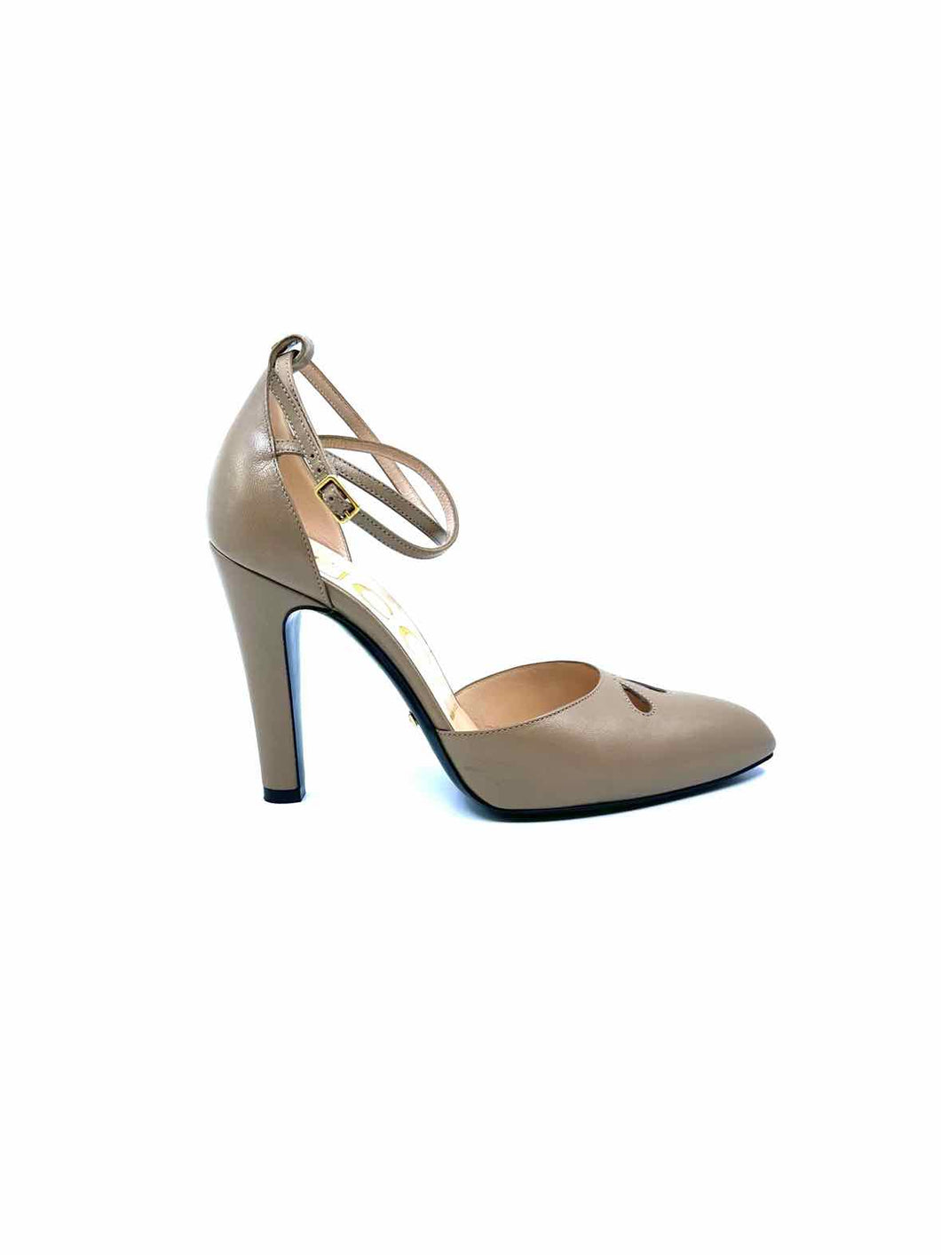 GUCCI Size 7.5 Taupe Leather Pumps