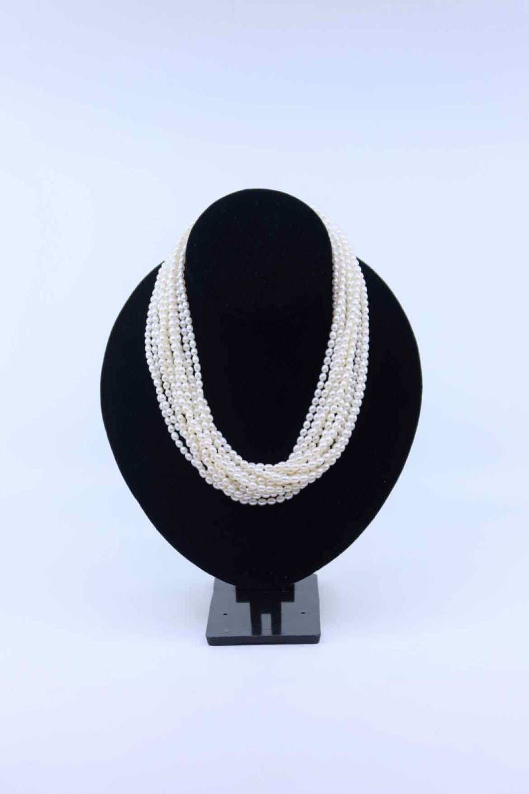 TIFFANY & CO Pearl Necklace