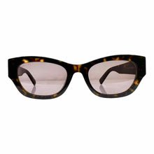 Load image into Gallery viewer, GUCCI Gold Cat Eye Tortious Sunglasses
