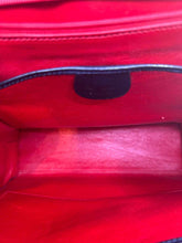 Load image into Gallery viewer, GUCCI Black Leather Solid Handbag
