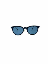 Load image into Gallery viewer, BURBERRY Black Sunglasses
