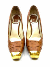 Load image into Gallery viewer, CHRISTIAN DIOR Size 6.5 Brown Ostrich Pumps
