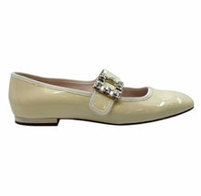 Load image into Gallery viewer, ROGER VIVIER Size 6.5 Cream Patent Leather Solid Flats
