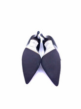 Load image into Gallery viewer, RENE CAOVILLA Size 9 Purple Patent Leather Pumps
