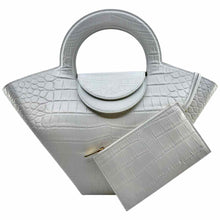 Load image into Gallery viewer, BOTTEGA VENETA White Leather Handbag
