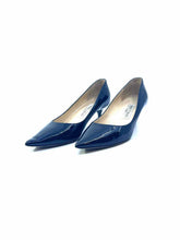 Load image into Gallery viewer, JIMMY CHOO Size 7.5 Pumps
