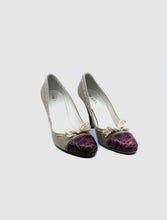 Load image into Gallery viewer, PRADA Size 9 Red, Beige Canvas Crocodile Solid Pumps
