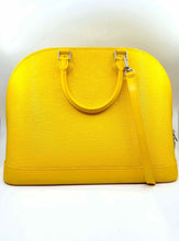 Load image into Gallery viewer, LOUIS VUITTON Epi Alma GM Handbag
