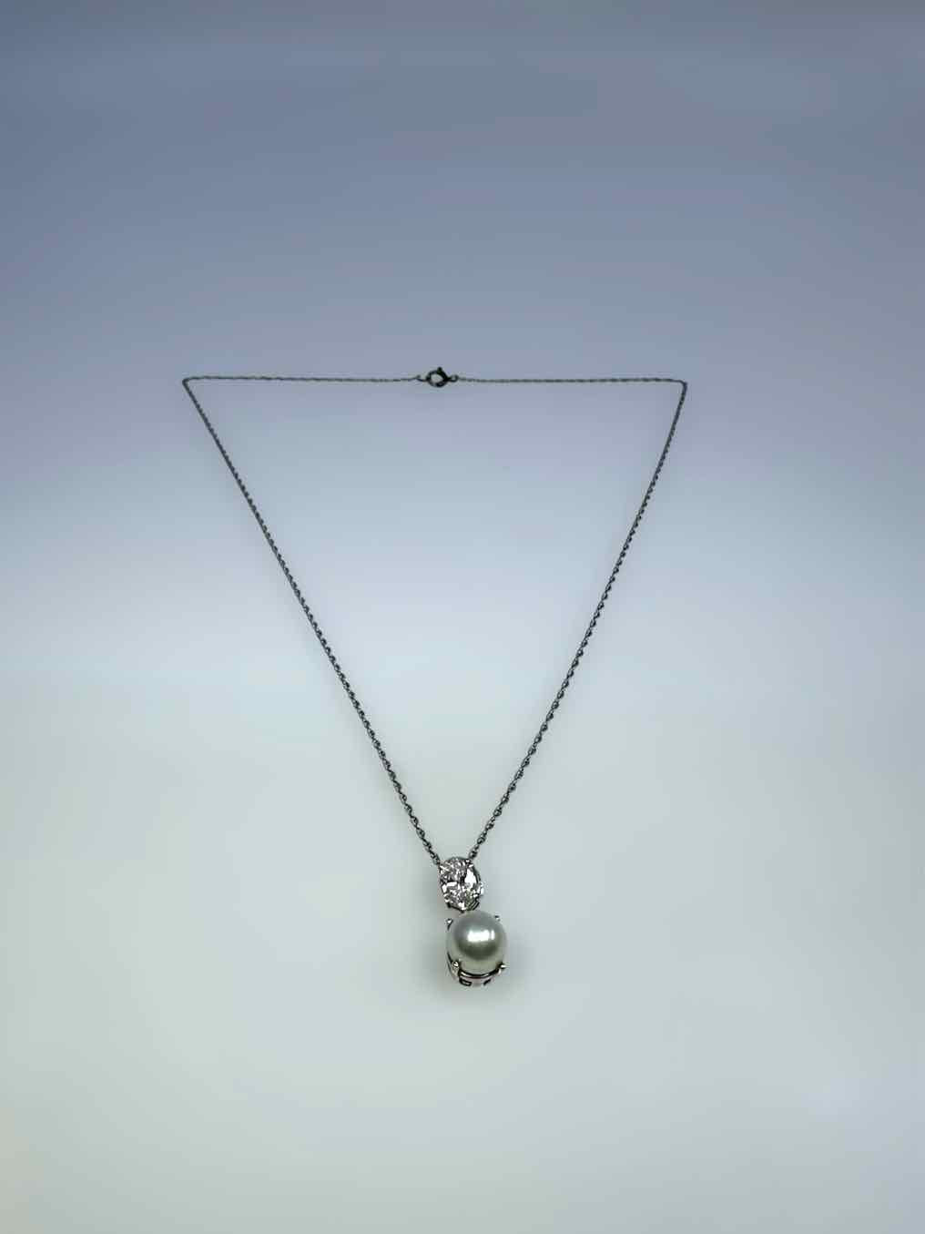 Fine Jewelry White Gold Necklace