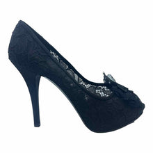 Load image into Gallery viewer, DOLCE &amp; GABBANA Size 9 Black Lace Pumps

