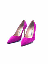 Load image into Gallery viewer, JIMMY CHOO Size 6.5 Pink Suede Pumps
