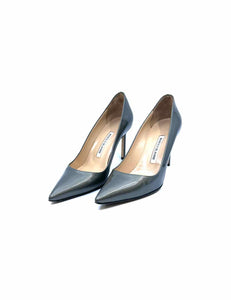 MANOLO BLAHNIK Size 9 Grey Patent Leather Pumps
