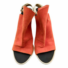 Load image into Gallery viewer, BALENCIAGA Suede Sandals | 7.5
