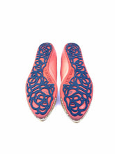 Load image into Gallery viewer, JIMMY CHOO Size 8.5 Coral Flats
