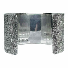 Load image into Gallery viewer, TIFFANY &amp; CO Sterling Silver Silver Bracelet

