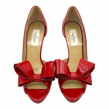 Load image into Gallery viewer, VALENTINO Patent Leather Pumps | 7
