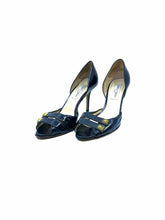 Load image into Gallery viewer, JIMMY CHOO Size 8.5 Black Leather Pumps

