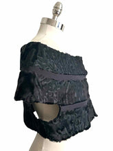 Load image into Gallery viewer, CAROLINA HERRERA Black Swakara Fur Stole Size M
