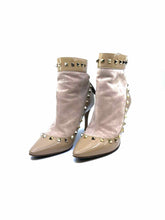 Load image into Gallery viewer, VALENTINO GARAVANI Size 7.5 Beige Patent Leather Ankle Boot
